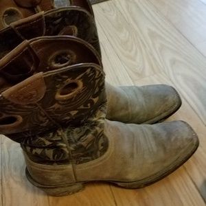 Arait boots used size 8.5